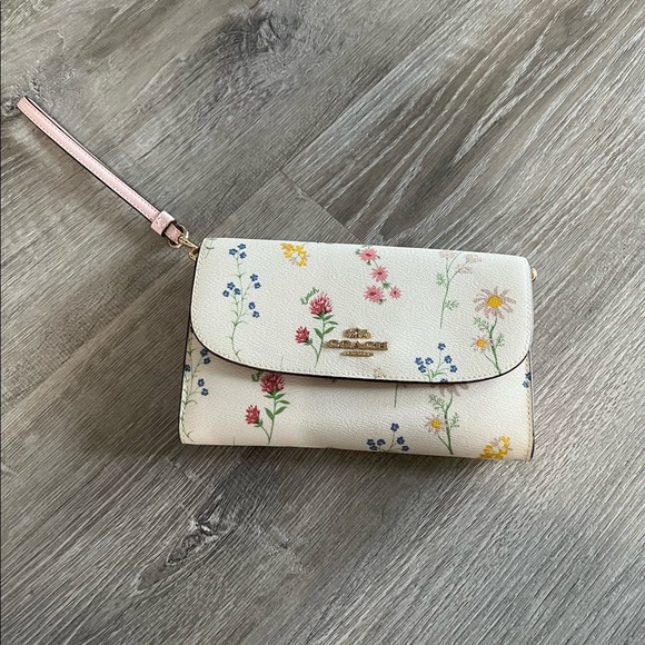 Coach Handbags - Coach Floral Purse